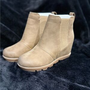 Elegant Tan Ankle Booties